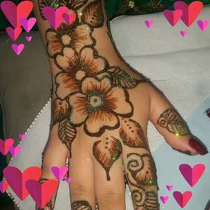 Meet your Posher, Henna